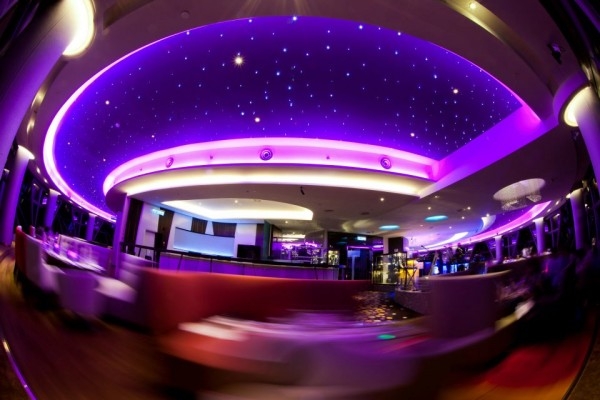 Gambar RESTORAN BERPUTAR